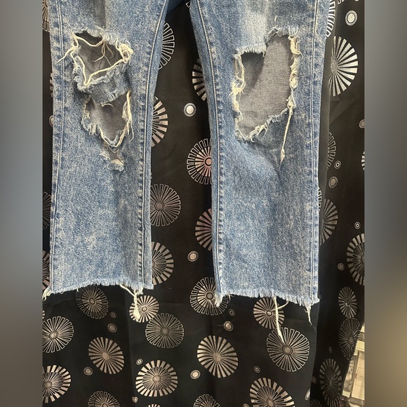 Zara Trafaluc Jeans Shorts Women’s Size 2 Blue Washed Distressed Cropped Holes - Picture 5 of 8